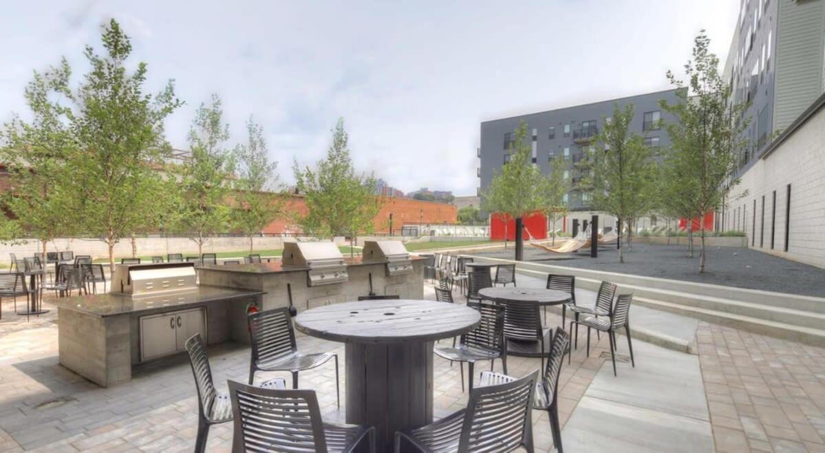 Cozysuites Boutique Sdo, Lawrenceville Pittsburgh Bagian luar foto